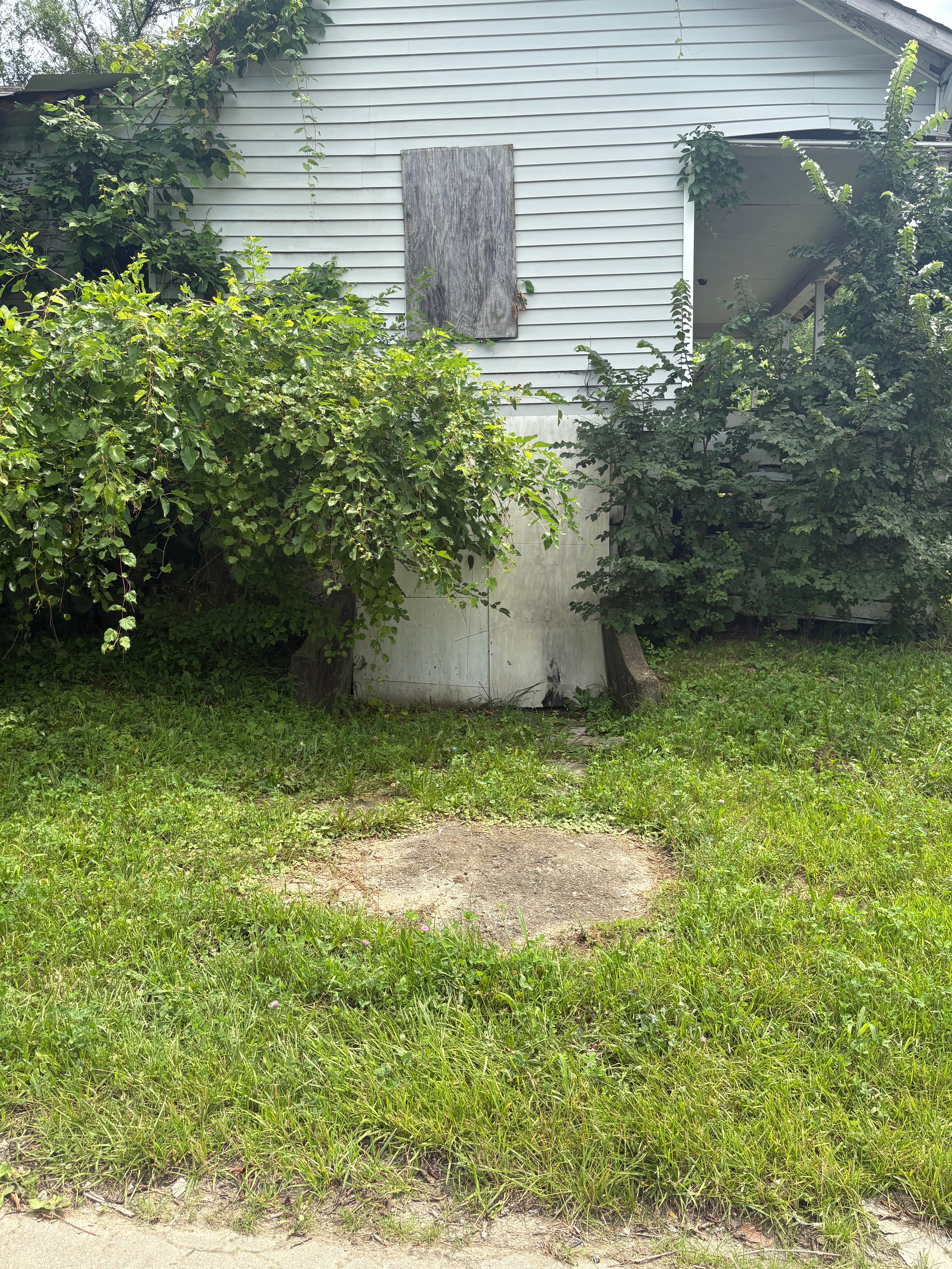 3001 Cypress Ave photo